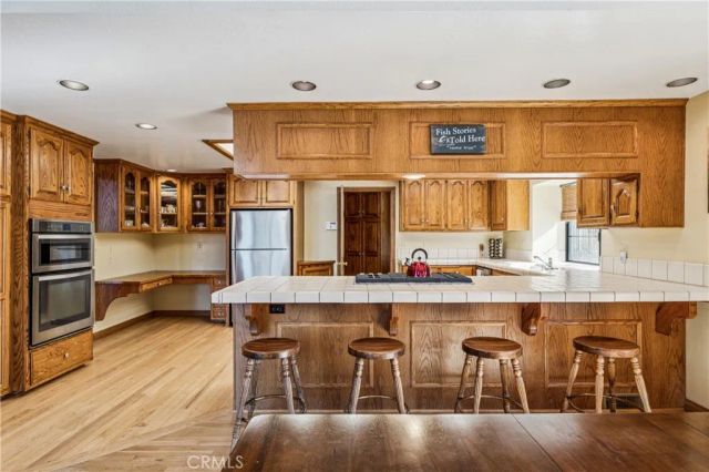 28994 North Shore, Lake Arrowhead, CA 92352