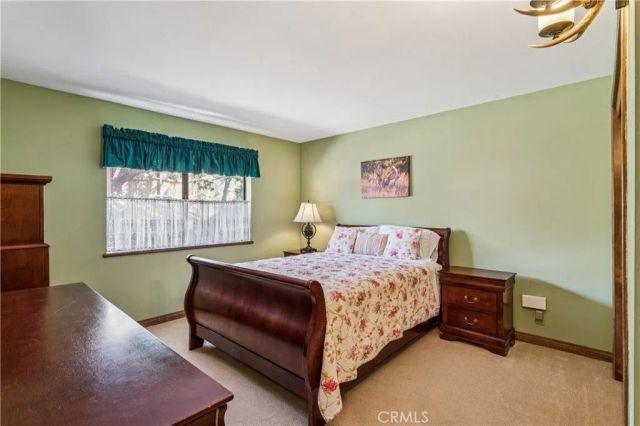 28994 North Shore, Lake Arrowhead, CA 92352