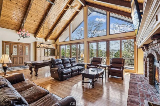 28994 North Shore, Lake Arrowhead, CA 92352