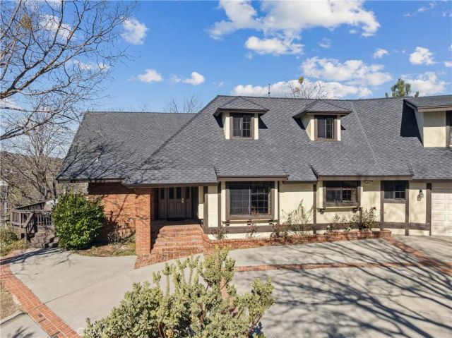 28994 North Shore, Lake Arrowhead, CA 92352