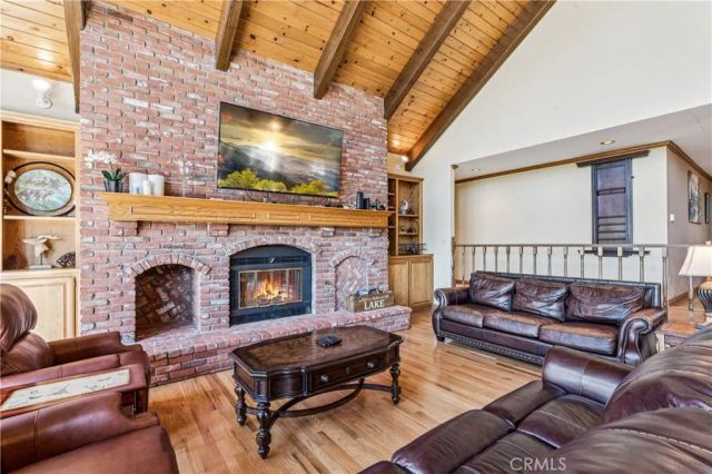 28994 North Shore, Lake Arrowhead, CA 92352