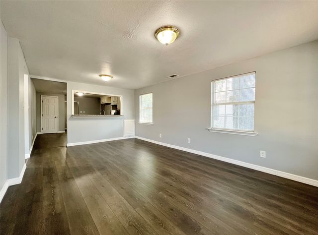 2625 E 12th Street, Fort Worth, TX 76111