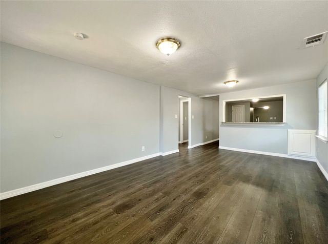 2625 E 12th Street, Fort Worth, TX 76111