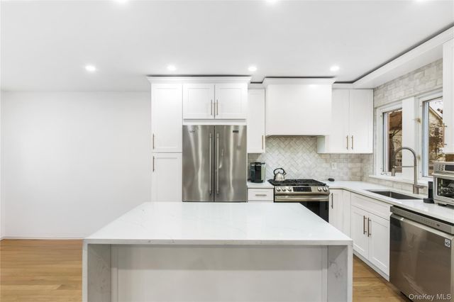 65 Floyd Street, Staten Island, NY 10310