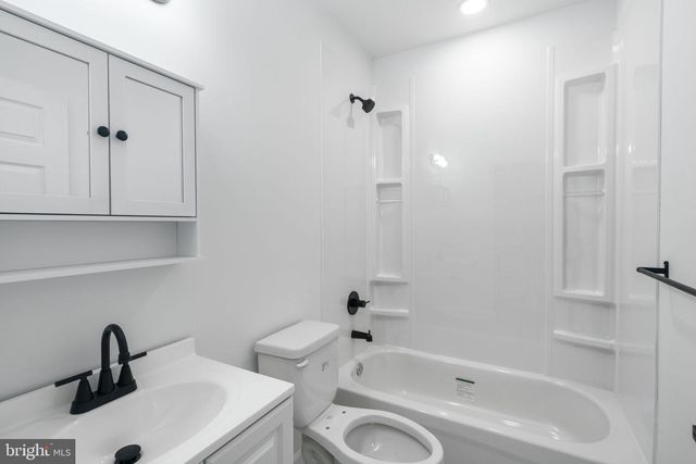 3943 DELL ST, Philadelphia, PA 19140