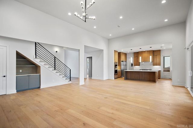 225 Abington Circle, Little Rock, AR 72223