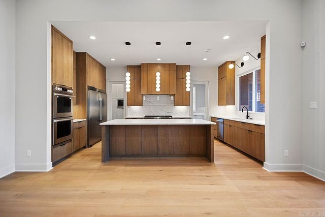 225 Abington Circle, Little Rock, AR 72223