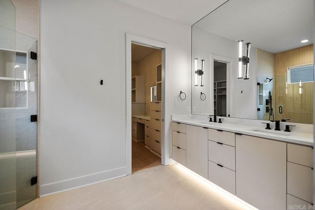 225 Abington Circle, Little Rock, AR 72223