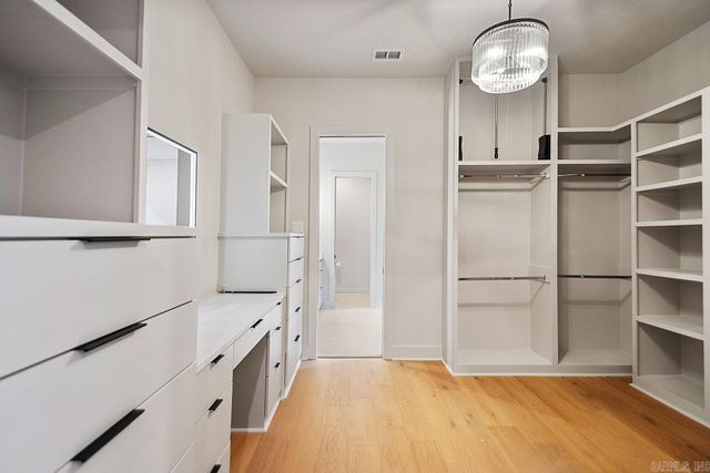 225 Abington Circle, Little Rock, AR 72223