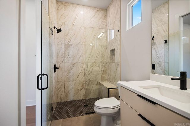 225 Abington Circle, Little Rock, AR 72223