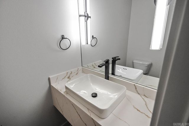 225 Abington Circle, Little Rock, AR 72223