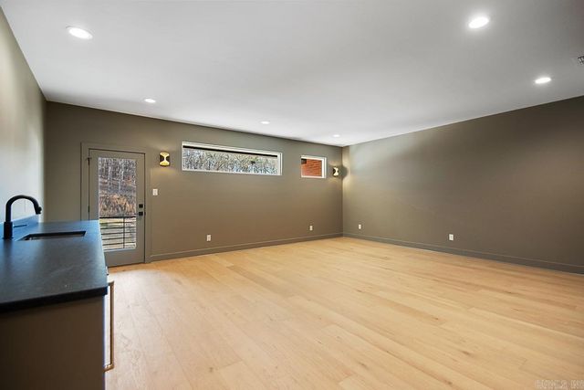 225 Abington Circle, Little Rock, AR 72223