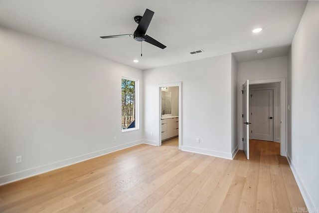 225 Abington Circle, Little Rock, AR 72223