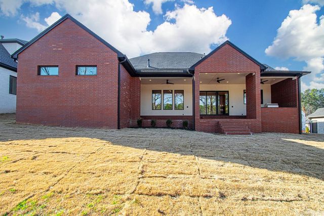 225 Abington Circle, Little Rock, AR 72223