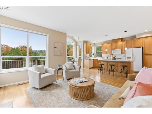 9739 Nw MARING Dr, Portland, OR 97229