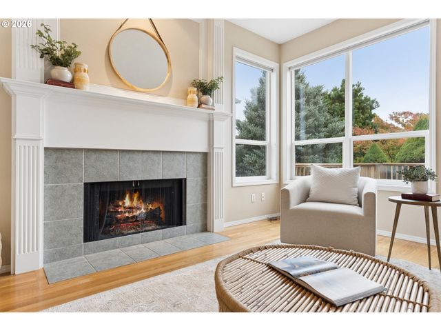 9739 Nw MARING Dr, Portland, OR 97229