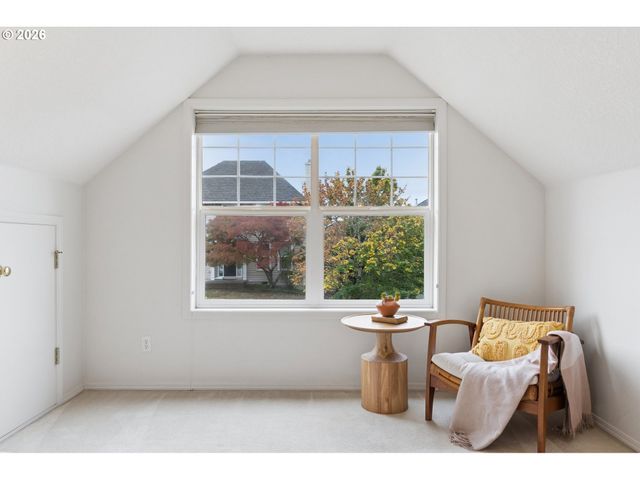 9739 Nw MARING Dr, Portland, OR 97229