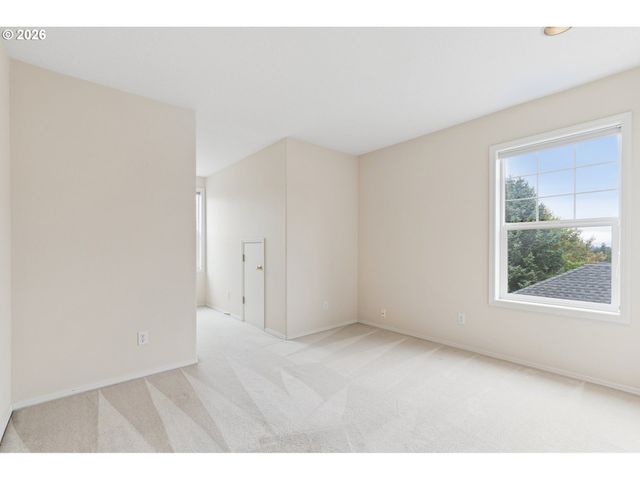 9739 Nw MARING Dr, Portland, OR 97229