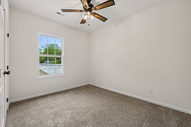 613 Hill Rd, Clarksville, TN 37040
