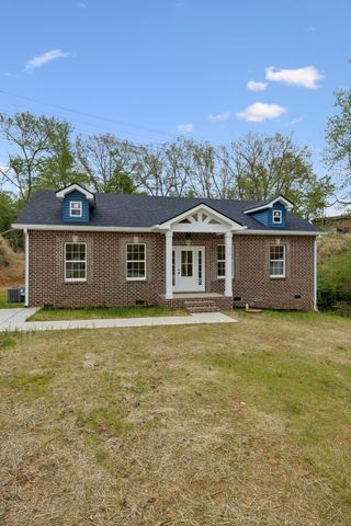 613 Hill Rd, Clarksville, TN 37040
