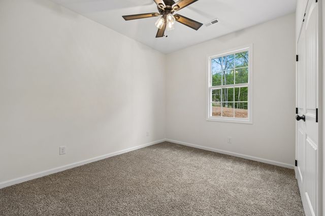613 Hill Rd, Clarksville, TN 37040