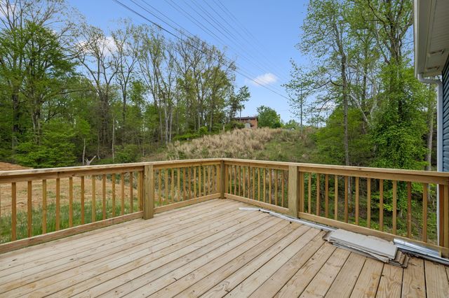 613 Hill Rd, Clarksville, TN 37040