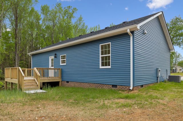 613 Hill Rd, Clarksville, TN 37040
