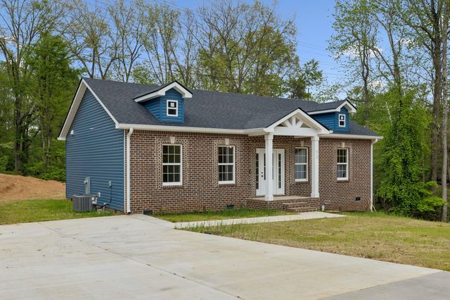 613 Hill Rd, Clarksville, TN 37040