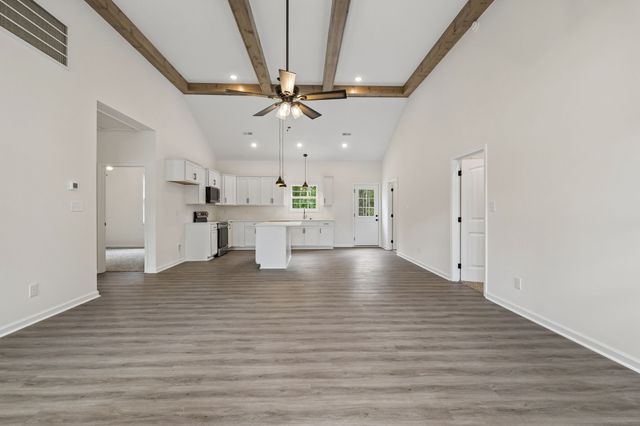613 Hill Rd, Clarksville, TN 37040