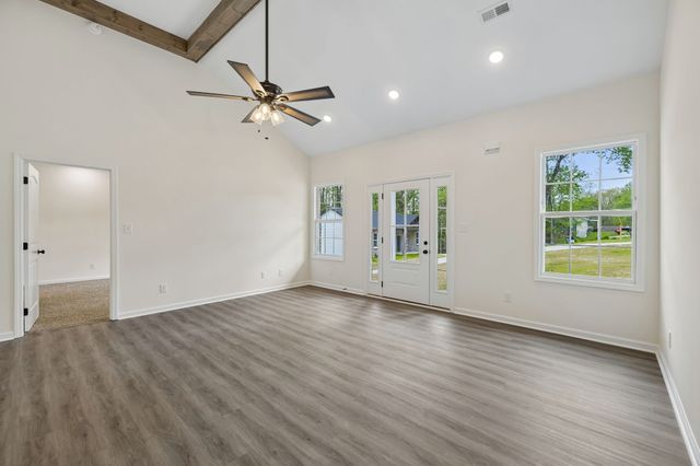 613 Hill Rd, Clarksville, TN 37040