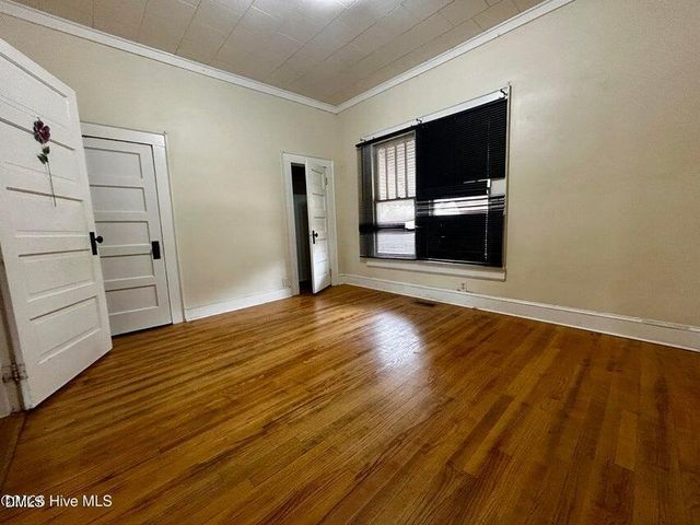 12181 Oak Avenue, Bailey, NC 27807