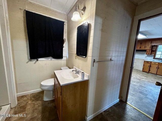 12181 Oak Avenue, Bailey, NC 27807