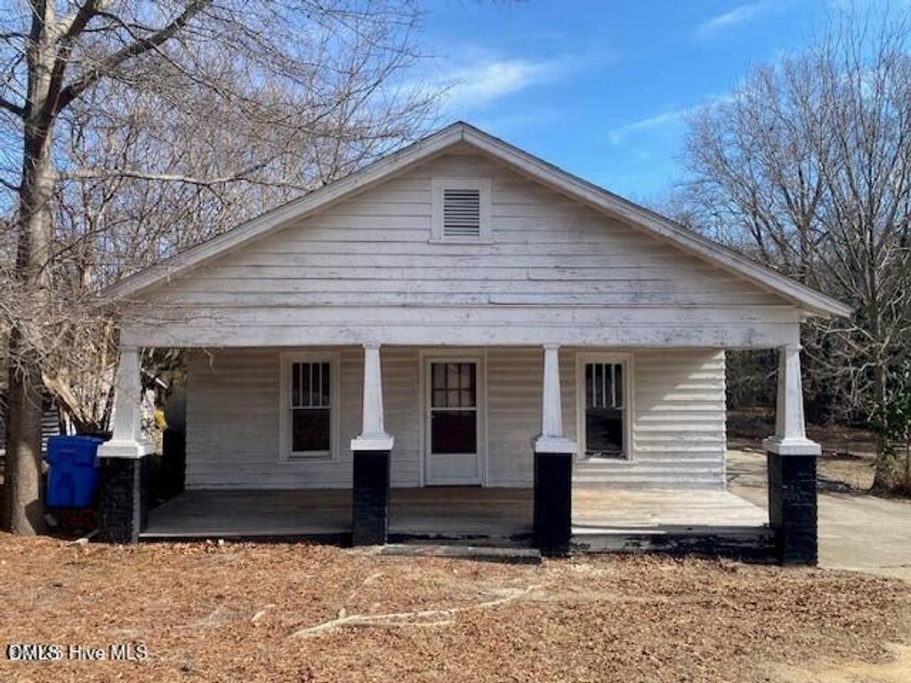 12181 Oak Avenue, Bailey, NC 27807