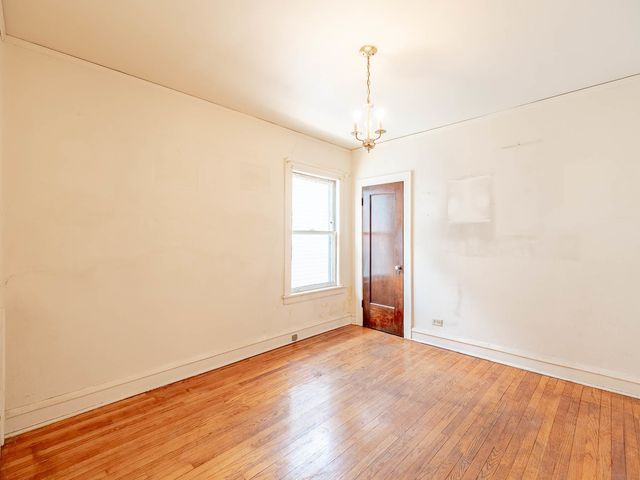 5641 W Patterson Avenue, Chicago, IL 60634