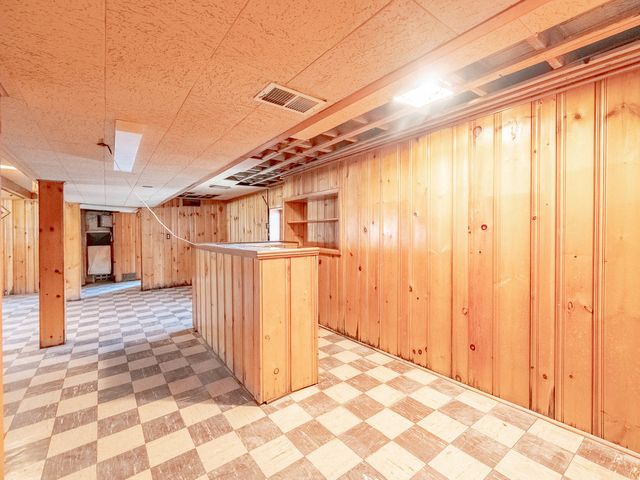 5641 W Patterson Avenue, Chicago, IL 60634