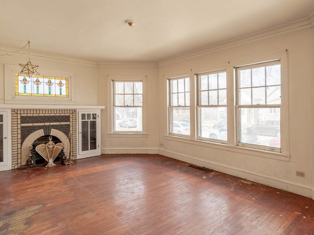 5641 W Patterson Avenue, Chicago, IL 60634