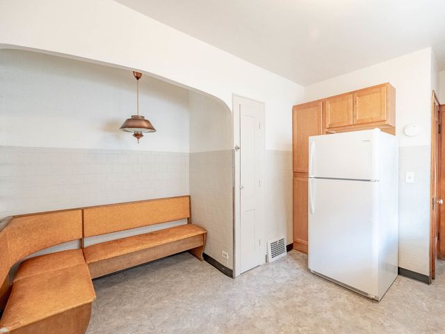 5641 W Patterson Avenue, Chicago, IL 60634