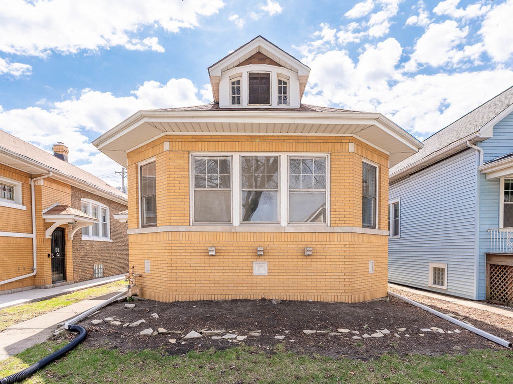 5641 W Patterson Avenue, Chicago, IL 60634