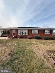 8918 VIRGINIA AVE, Manassas, VA 20110