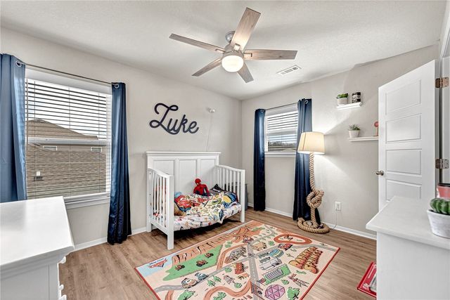 4866 W Hoover Loop, Fayetteville, AR 72704