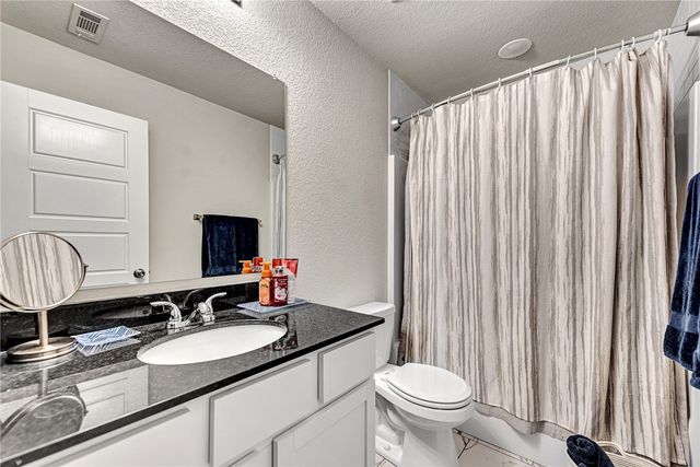 4866 W Hoover Loop, Fayetteville, AR 72704