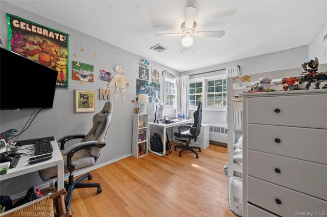 5 Magnolia Lane, Miller Place, NY 11764