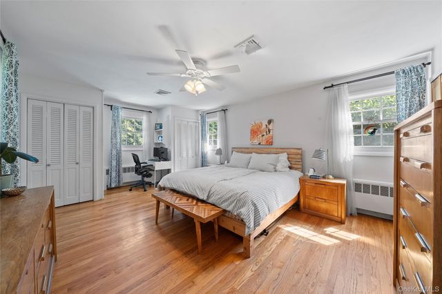 5 Magnolia Lane, Miller Place, NY 11764