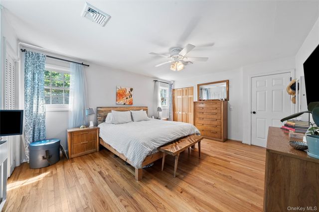 5 Magnolia Lane, Miller Place, NY 11764