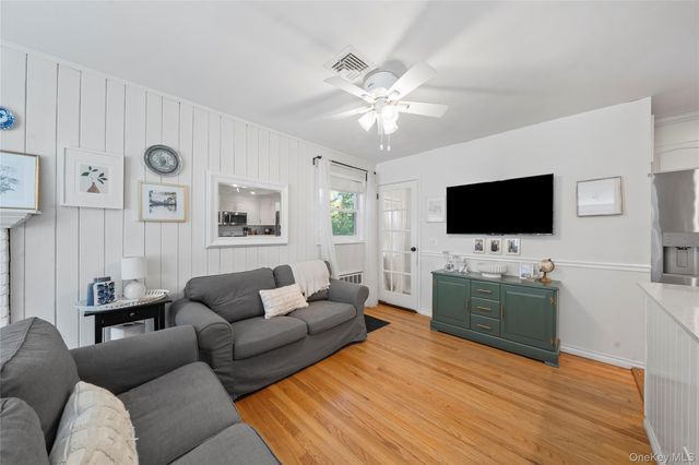 5 Magnolia Lane, Miller Place, NY 11764