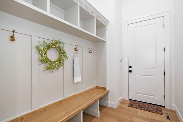 6041 S Dollison Avenue, Springfield, MO 65810