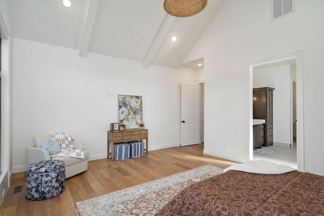 6041 S Dollison Avenue, Springfield, MO 65810