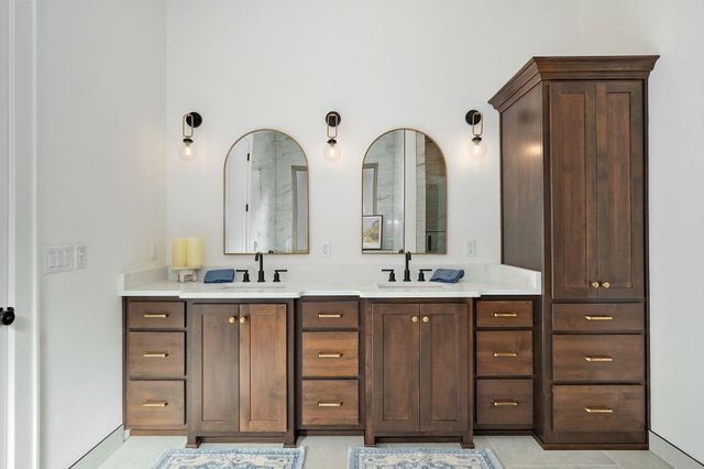 6041 S Dollison Avenue, Springfield, MO 65810