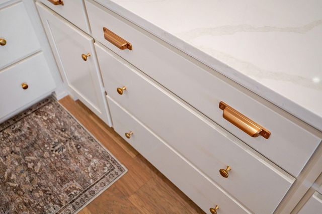 6041 S Dollison Avenue, Springfield, MO 65810