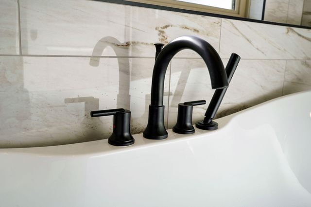 6041 S Dollison Avenue, Springfield, MO 65810